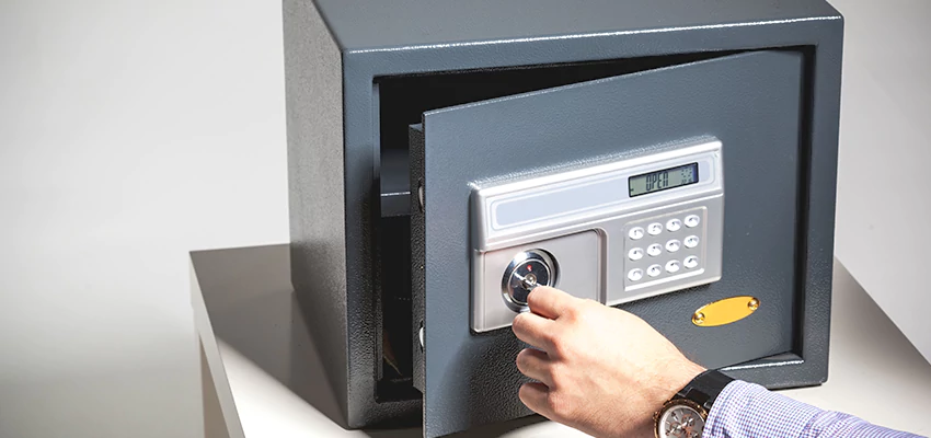 Jewelry Safe Unlocking Service in DeKalb