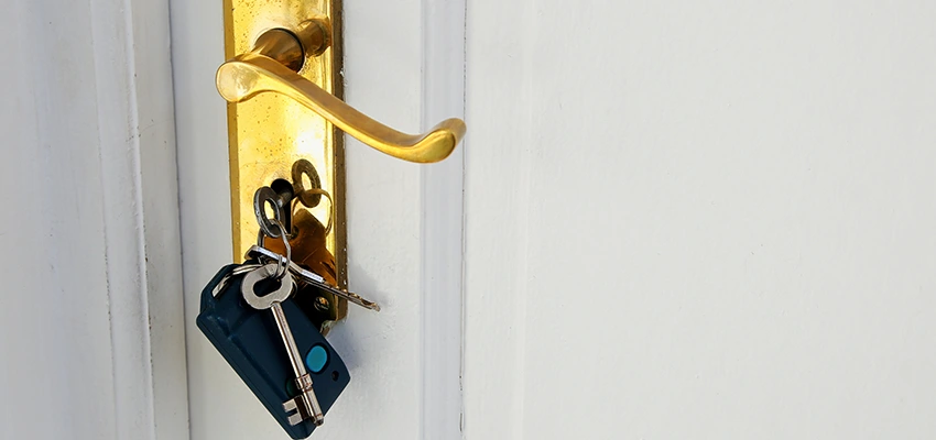 Broken Door Key Extraction in DeKalb, IL